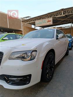 كرايسلر 300